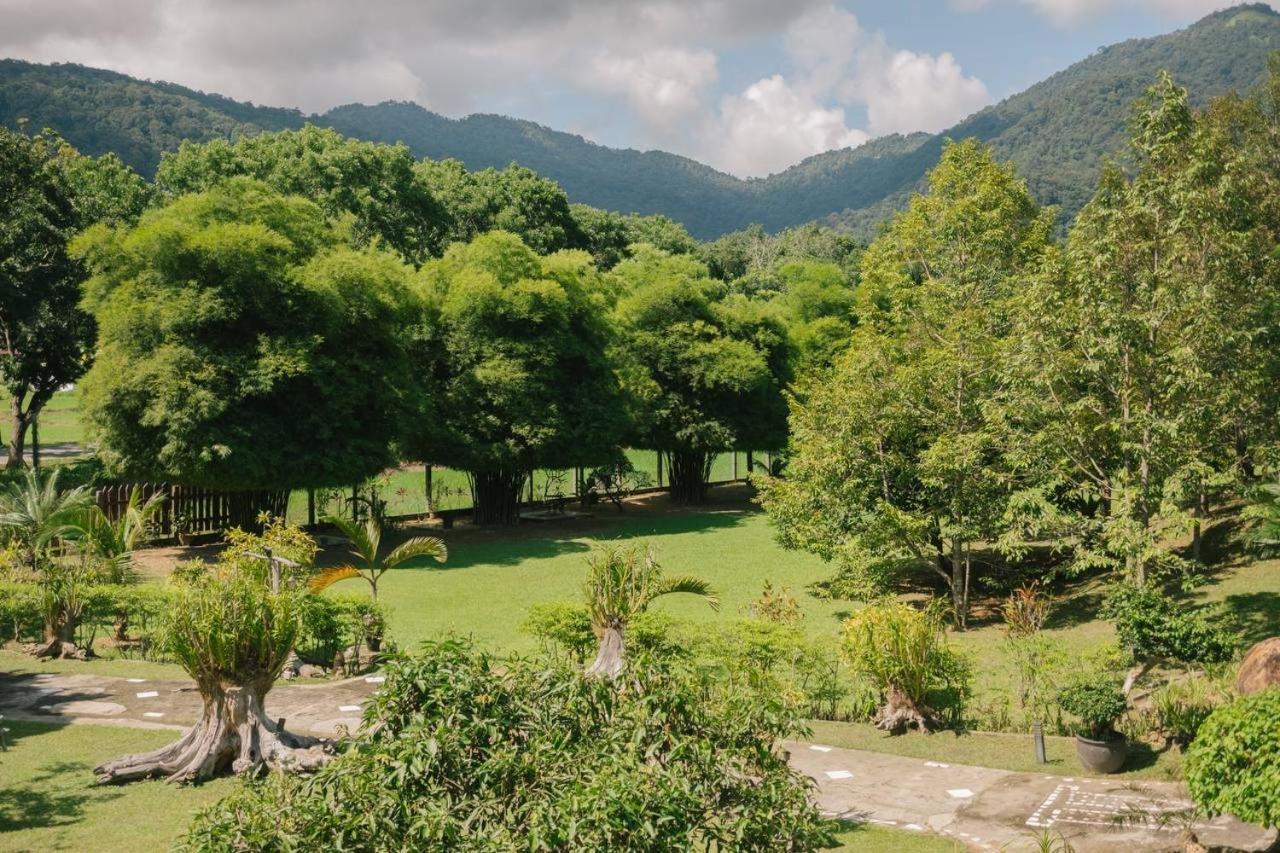 Singgahsana Villa Langkawi Kuah Esterno foto